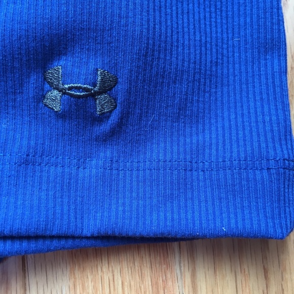 NWOT Under Armour Fitted Ribbed Blue TankTop - Picture 4 of 4